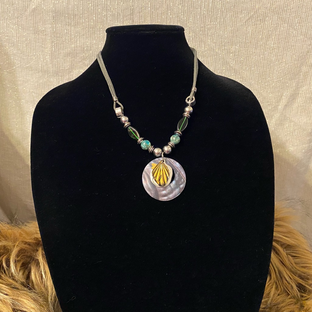 Christopher & Banks Necklace #032